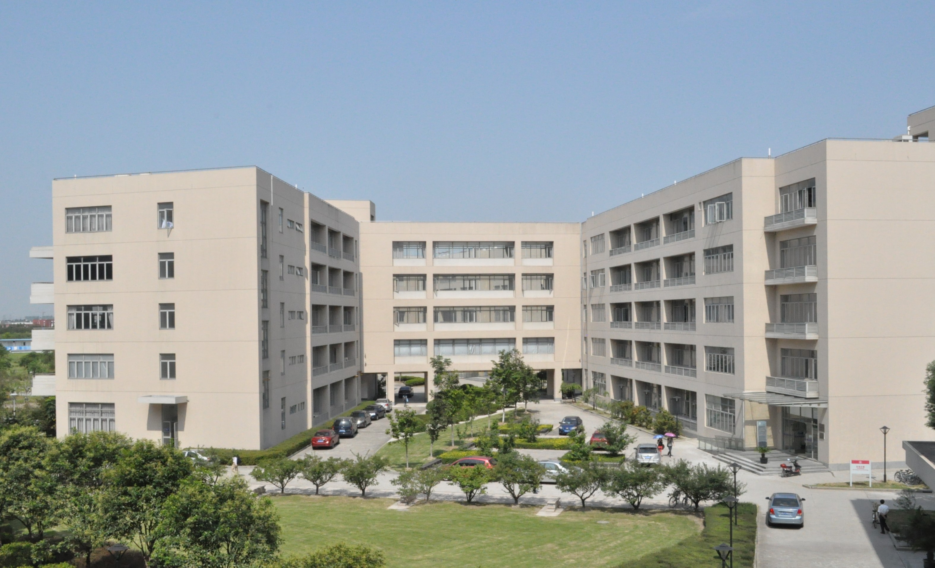 13.华东师范大学生物学实践工作站.jpg
